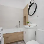 Modern Near Airport Wlochy By Renters Varšava