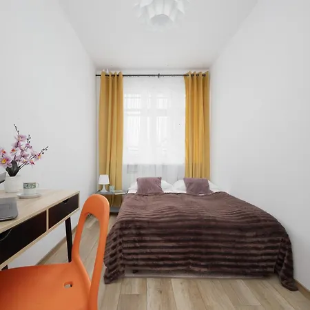 Апартаменты Modern Near Airport Wlochy By Renters Варшава