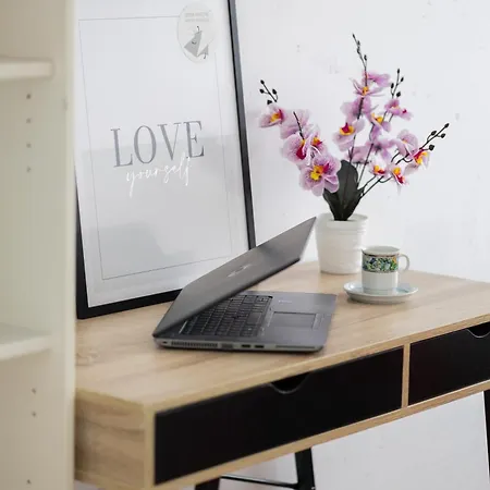 Modern Near Airport Wlochy By Renters Apartament