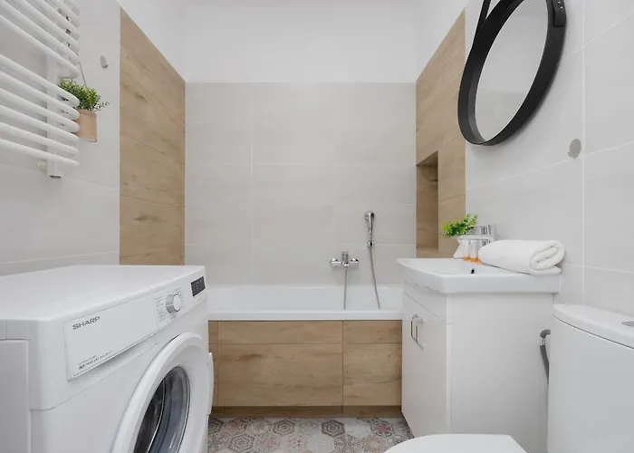 Modern Near Airport Wlochy By Renters *