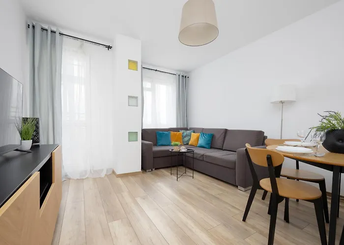 Modern Near Airport Wlochy By Renters Διαμέρισμα