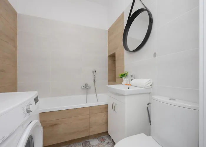 Modern Near Airport Wlochy By Renters Βαρσοβία